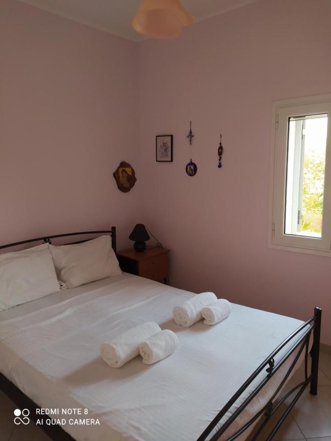 Ozena Countryside Apartment Vromonérion Esterno foto